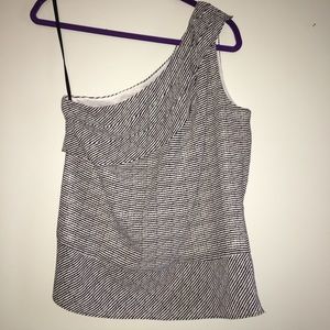 One-shoulder black and white top